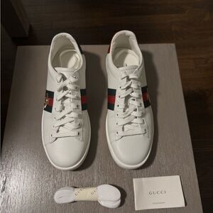 Gucci White Leather Sneakers with Red and Green Accents